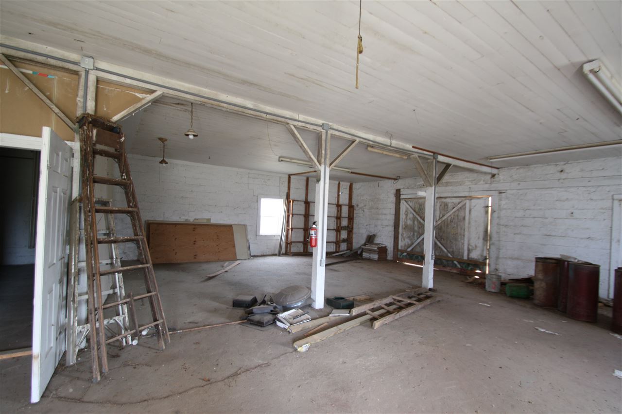2399 Mt Lebanon Road Campobello, SC 29322 - Photo 5 of 12