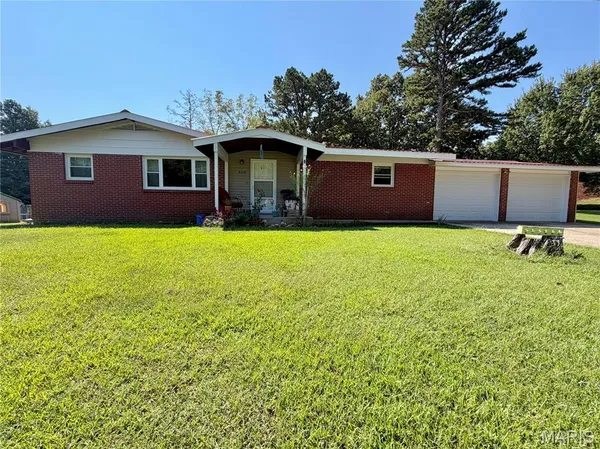 $179,000 | 520 Skyview Drive, Ellington, MO 63638