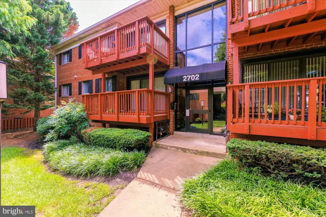 $2,500 | 2702 Dartmouth Road, Unit 7, Alexandria, VA 22314