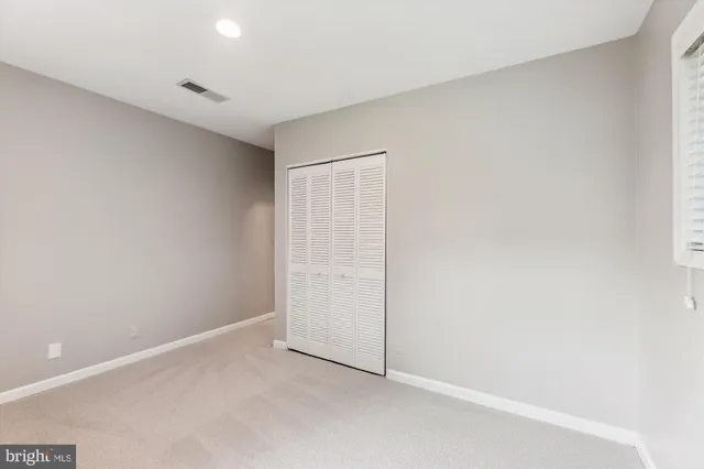 $2,500 | 2702 Dartmouth Road, Unit 7, Alexandria, VA 22314