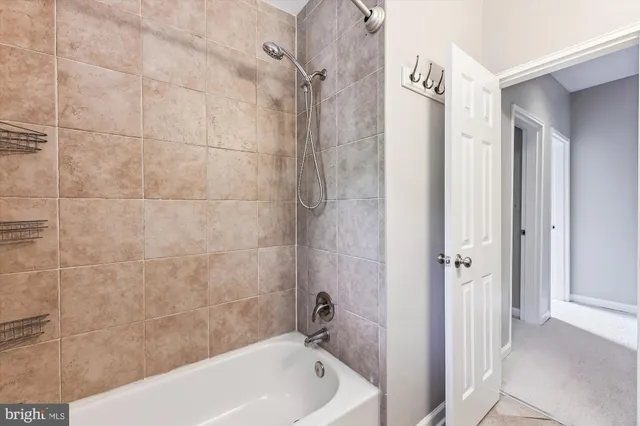 $2,500 | 2702 Dartmouth Road, Unit 7, Alexandria, VA 22314