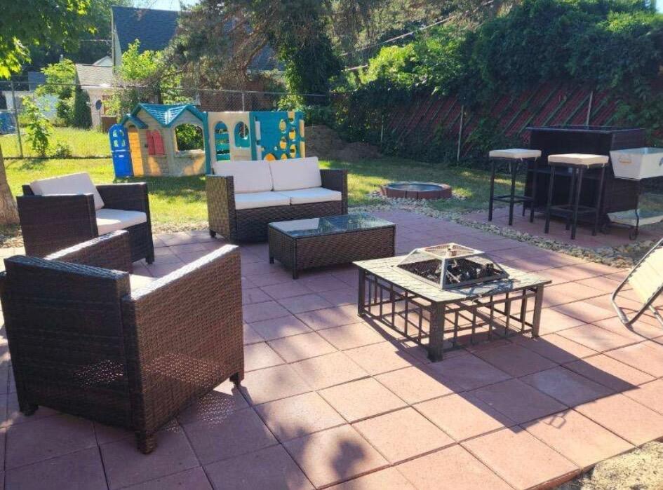 307 Pine Street Decatur, MI 49045 - Photo 17 of 20 Yard last summer