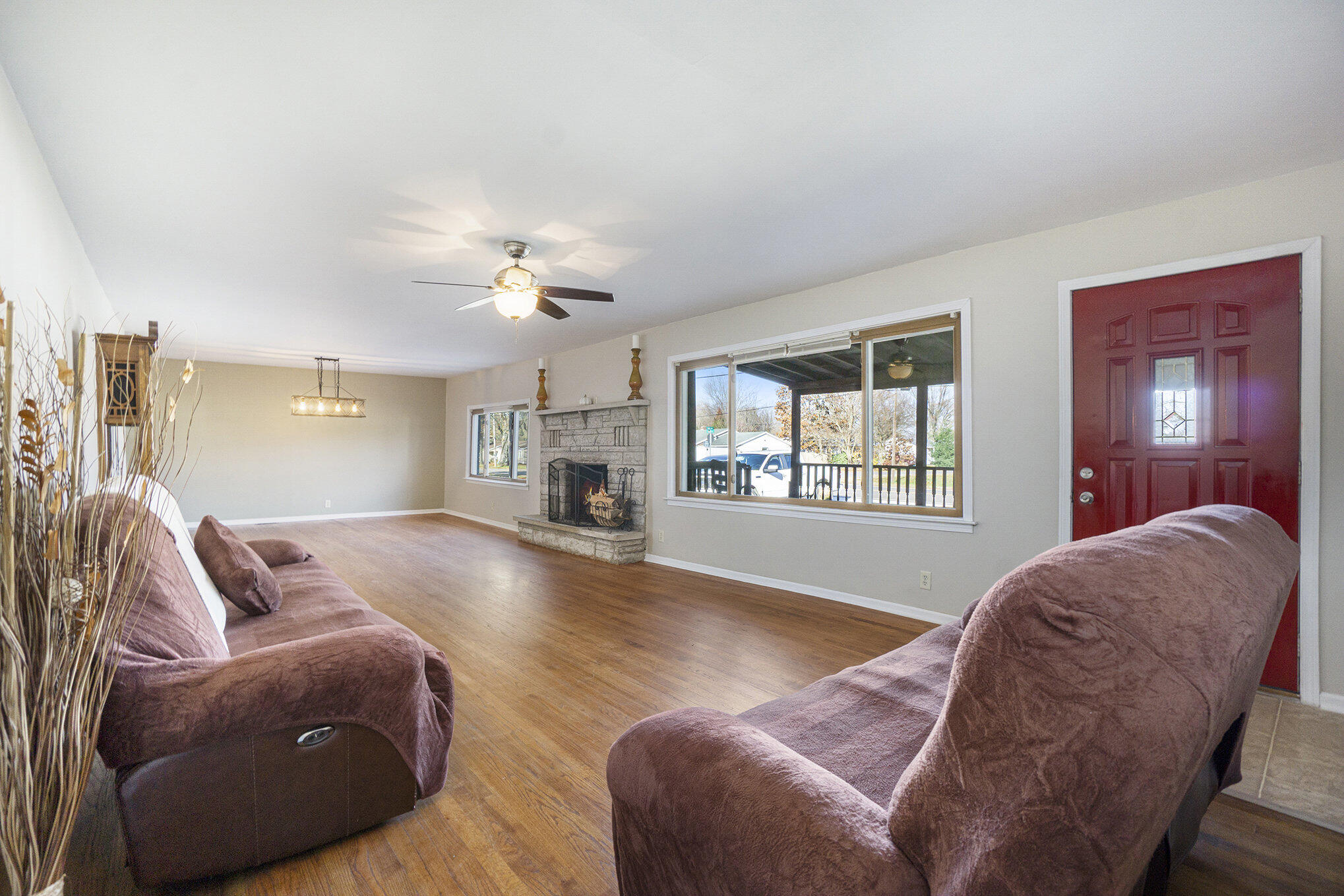 307 Pine Street Decatur, MI 49045 - Photo 3 of 20 Living