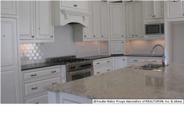 7558 Lane's End Baton Rouge, LA 70810 - Photo 7 of 12 Gallery Image 7