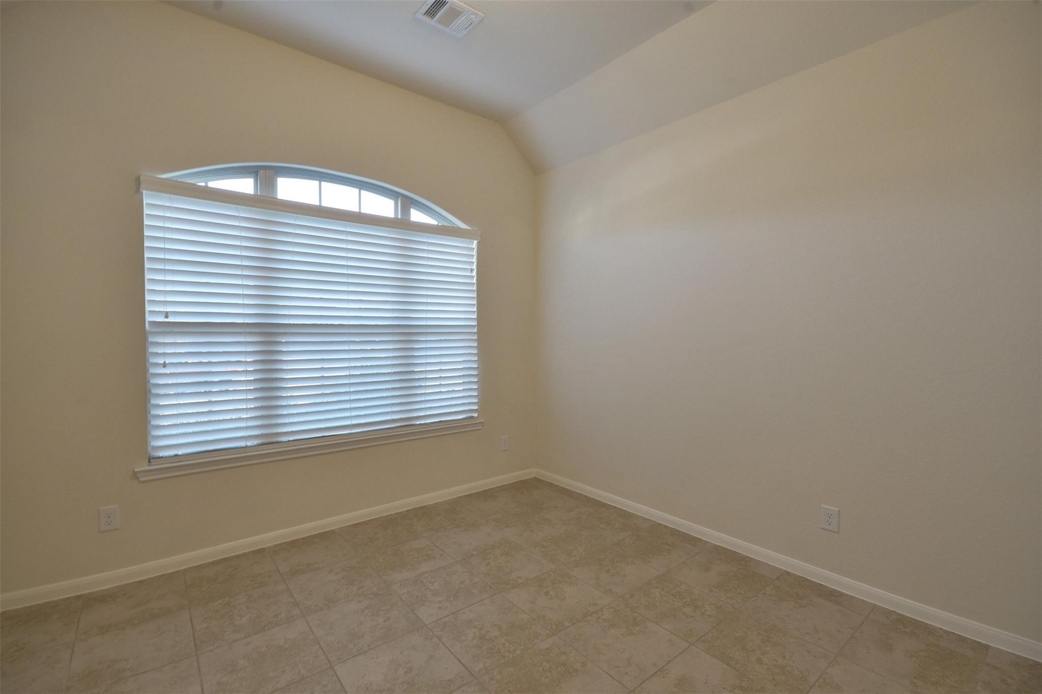 3643 Cottage Pines Lane Spring, TX 77386 - Photo 27 of 33 an empty room with a window