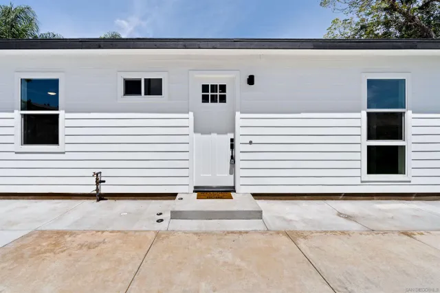 $1,295,000 | 1160 Erica Street, Escondido, CA 92027