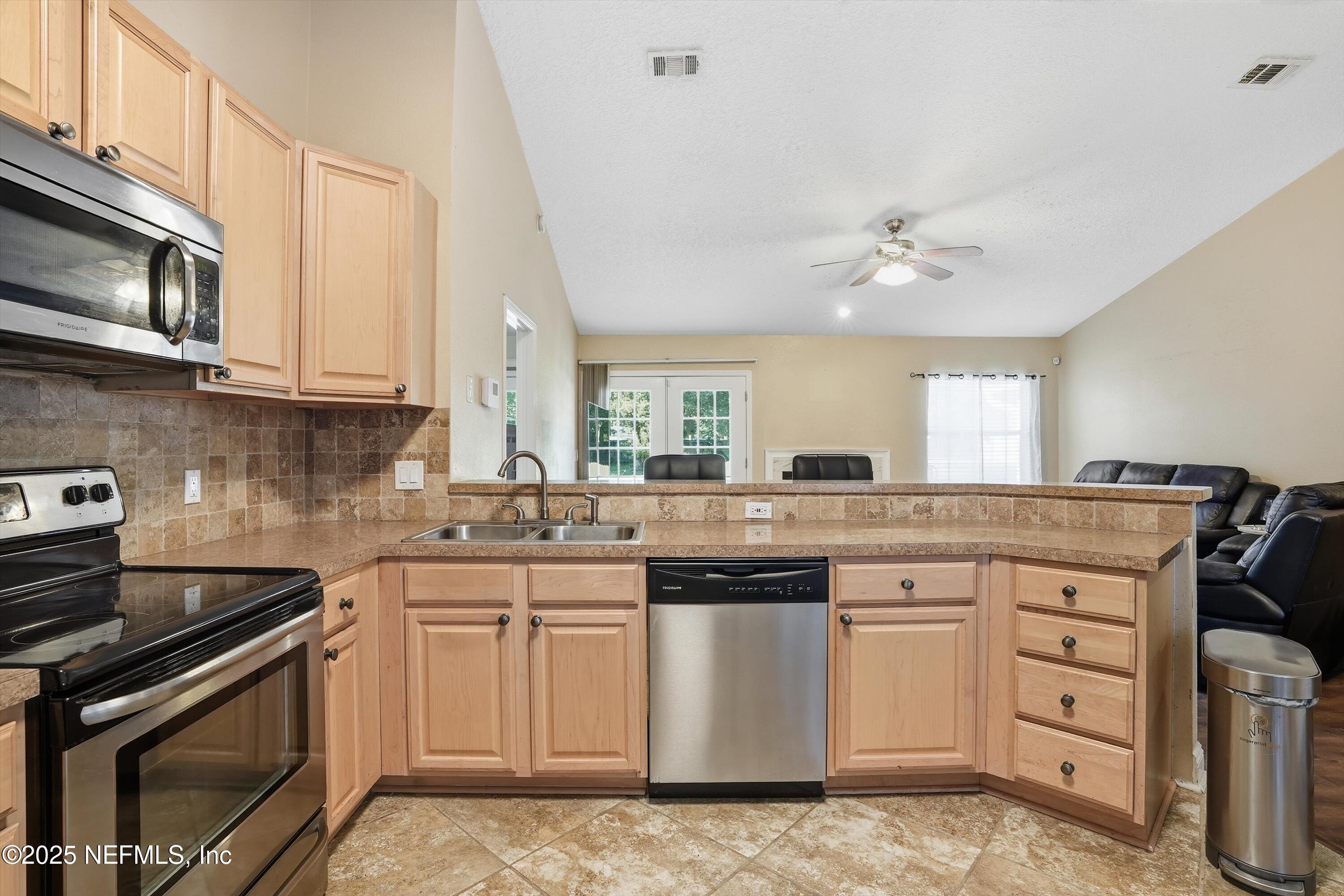 5761 Penny Lane Jacksonville, FL 32244 - Photo 3 of 21 05-Eat-in Kitchen
