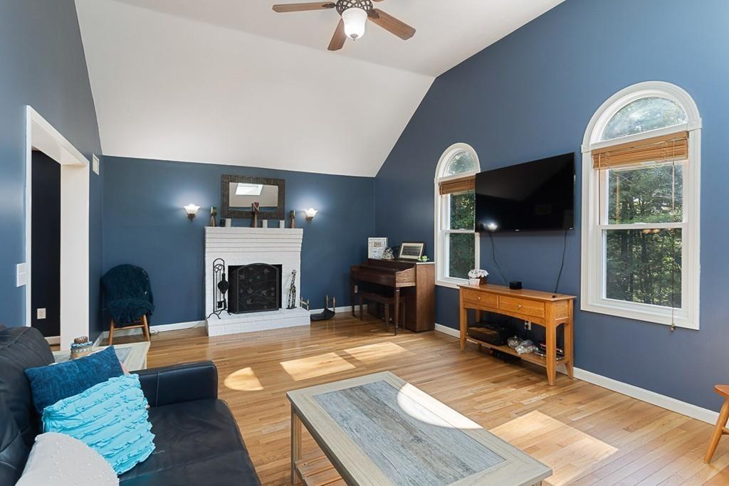88 Whitins Road Sutton, MA 01590 - Photo 11 of 23