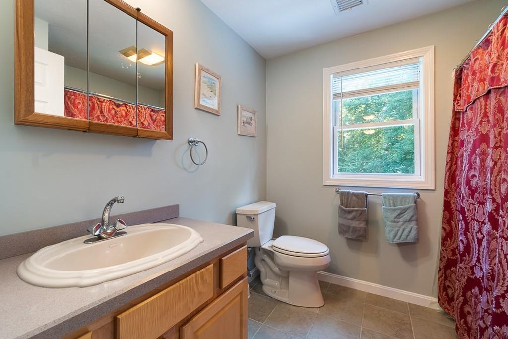 88 Whitins Road Sutton, MA 01590 - Photo 18 of 23