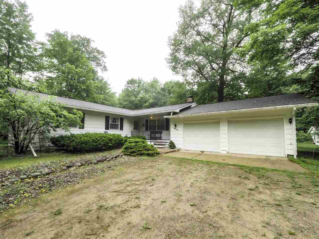 1349 West Long Lake Road Traverse City, MI 49685 - Photo 41 of 49 1876263-40.JPG
