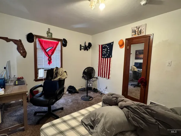 $300,000 | 120 9th Avenue North, Buhl, ID 83316