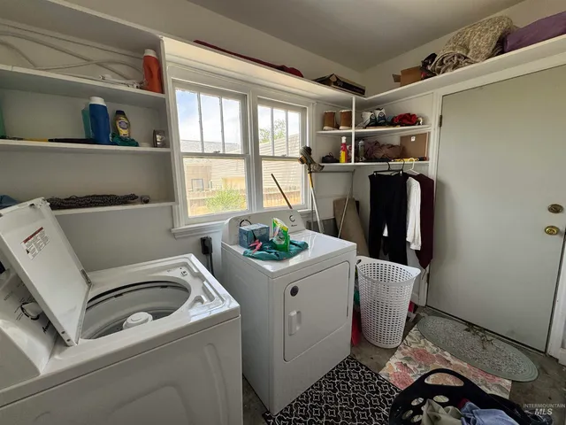 $300,000 | 120 9th Avenue North, Buhl, ID 83316