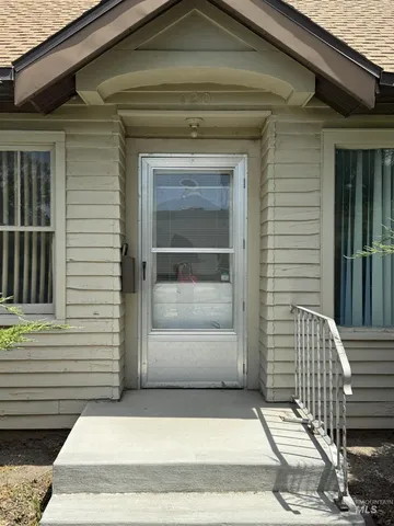 $300,000 | 120 9th Avenue North, Buhl, ID 83316