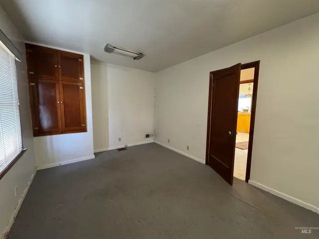 $300,000 | 120 9th Avenue North, Buhl, ID 83316