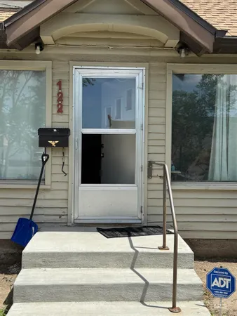 $300,000 | 120 9th Avenue North, Buhl, ID 83316