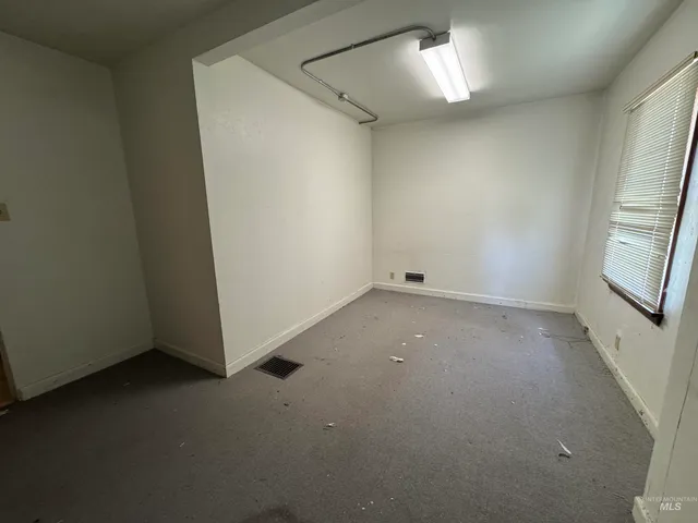 $300,000 | 120 9th Avenue North, Buhl, ID 83316