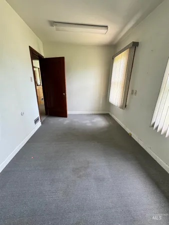 $300,000 | 120 9th Avenue North, Buhl, ID 83316