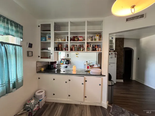 $300,000 | 120 9th Avenue North, Buhl, ID 83316