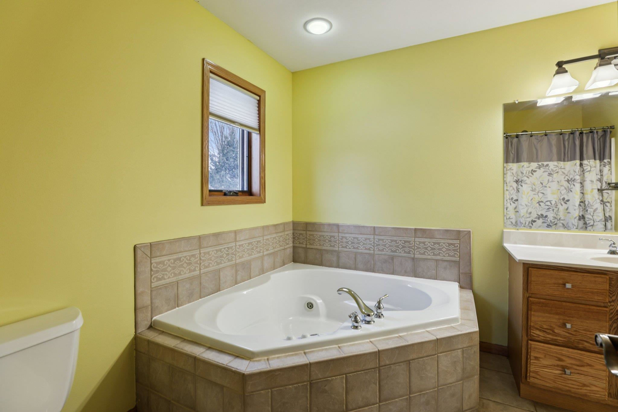 9414 Whippoorwill Way Middleton, WI 53562 - Photo 19 of 64