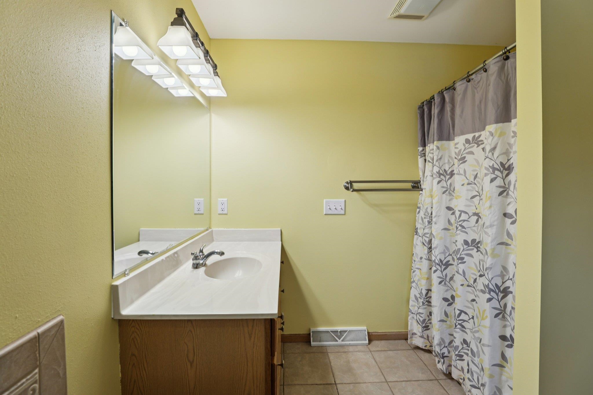 9414 Whippoorwill Way Middleton, WI 53562 - Photo 21 of 64