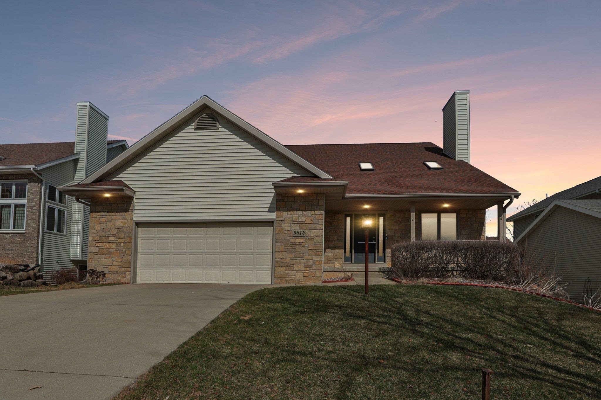 9414 Whippoorwill Way Middleton, WI 53562 - Photo 4 of 64