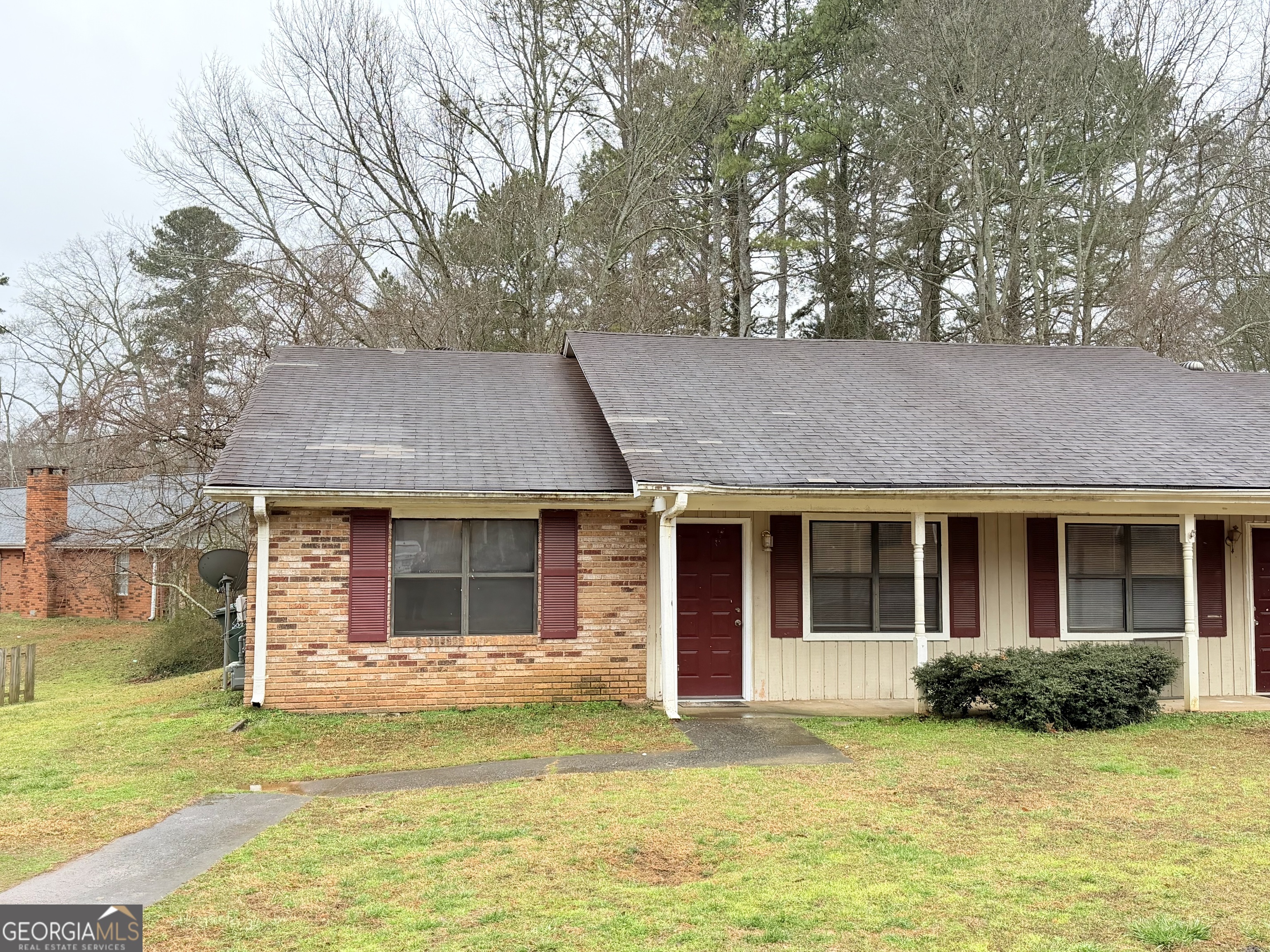 102 Kimberly Way Southwest Marietta, GA 30064 - Photo 2 of 14