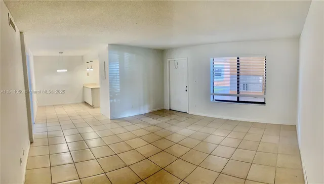 $1,900 | Davie, Davie, FL 33314