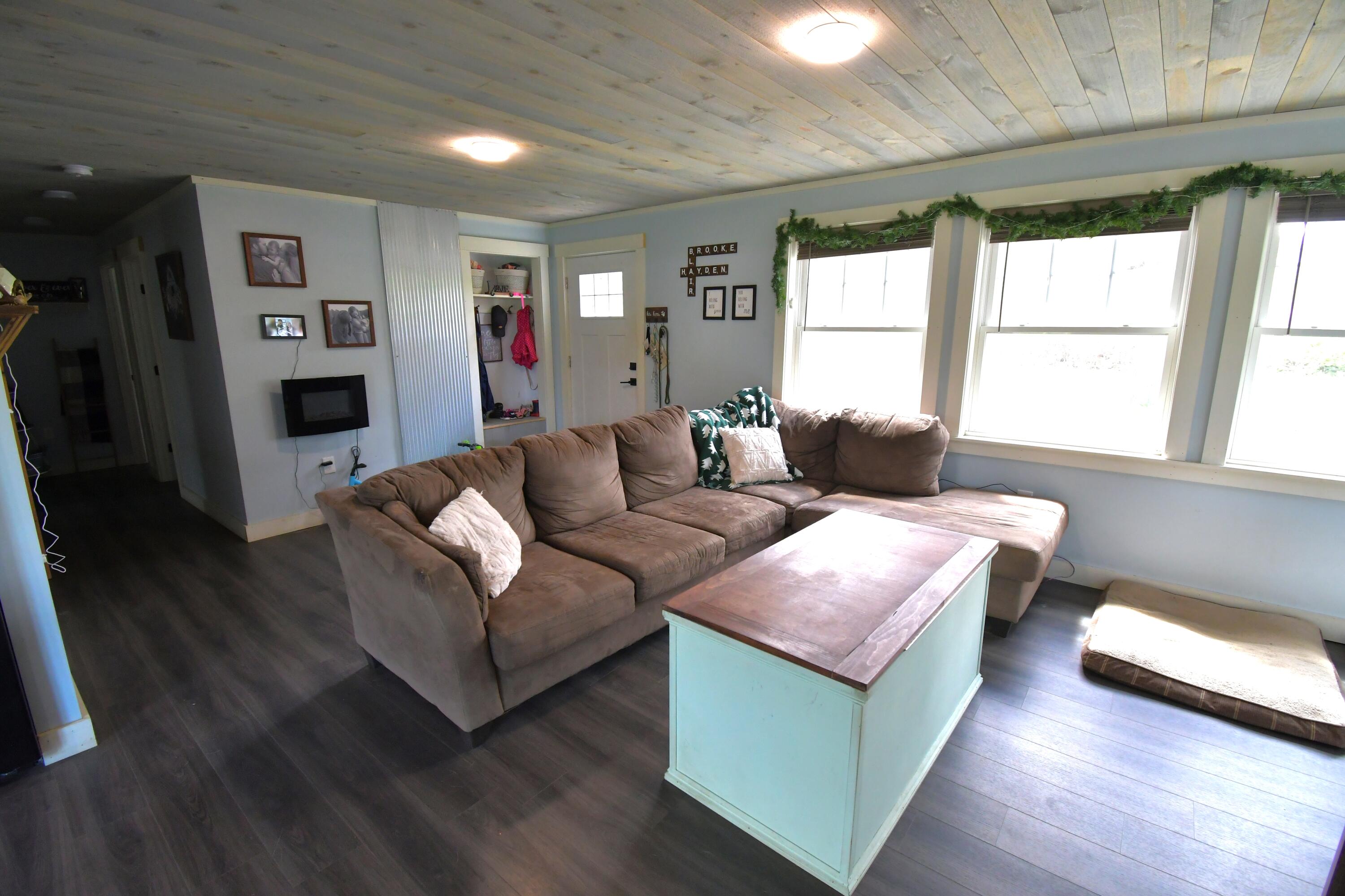 1416 Bailey Road Knox, ME 04986 - Photo 2 of 18 Living Room