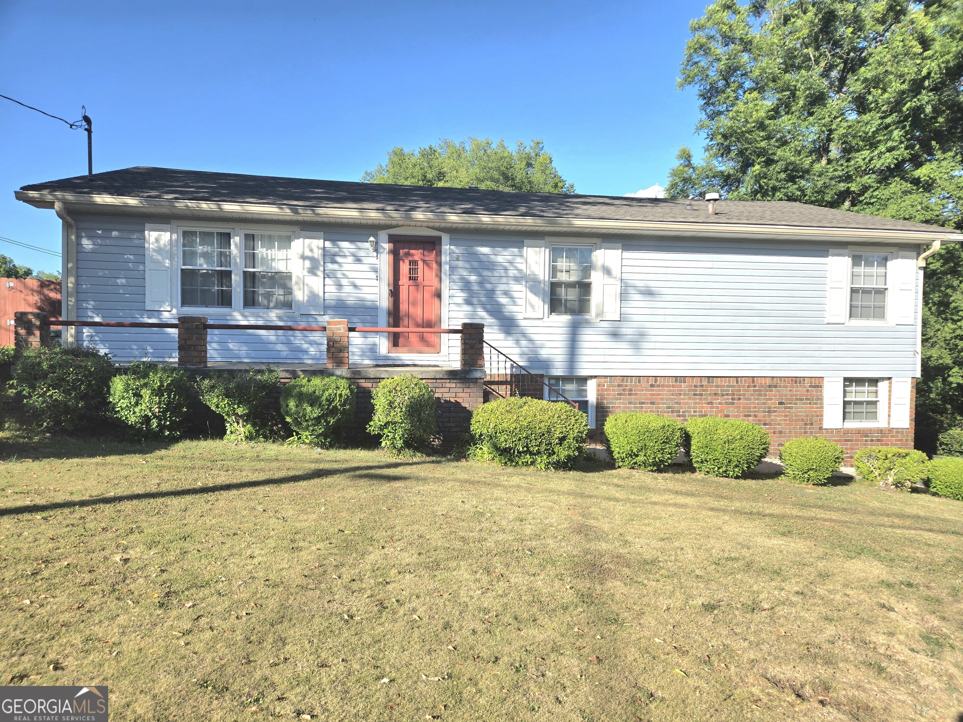 5 Atteiram Drive Rome, GA 30161 - Photo 1 of 1 a front view of a house with garden