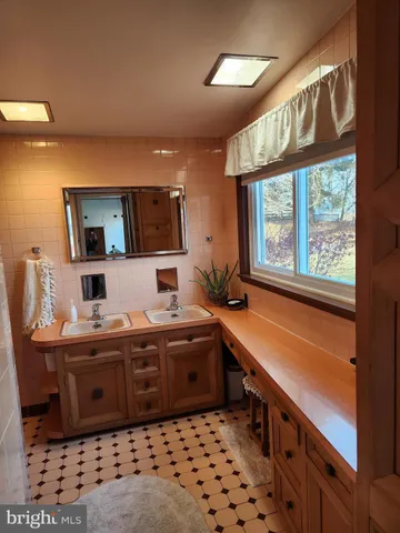 $350,000 | 2361 Leabrook Road, Lancaster, PA 17601