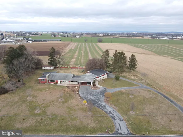 $350,000 | 2361 Leabrook Road, Lancaster, PA 17601