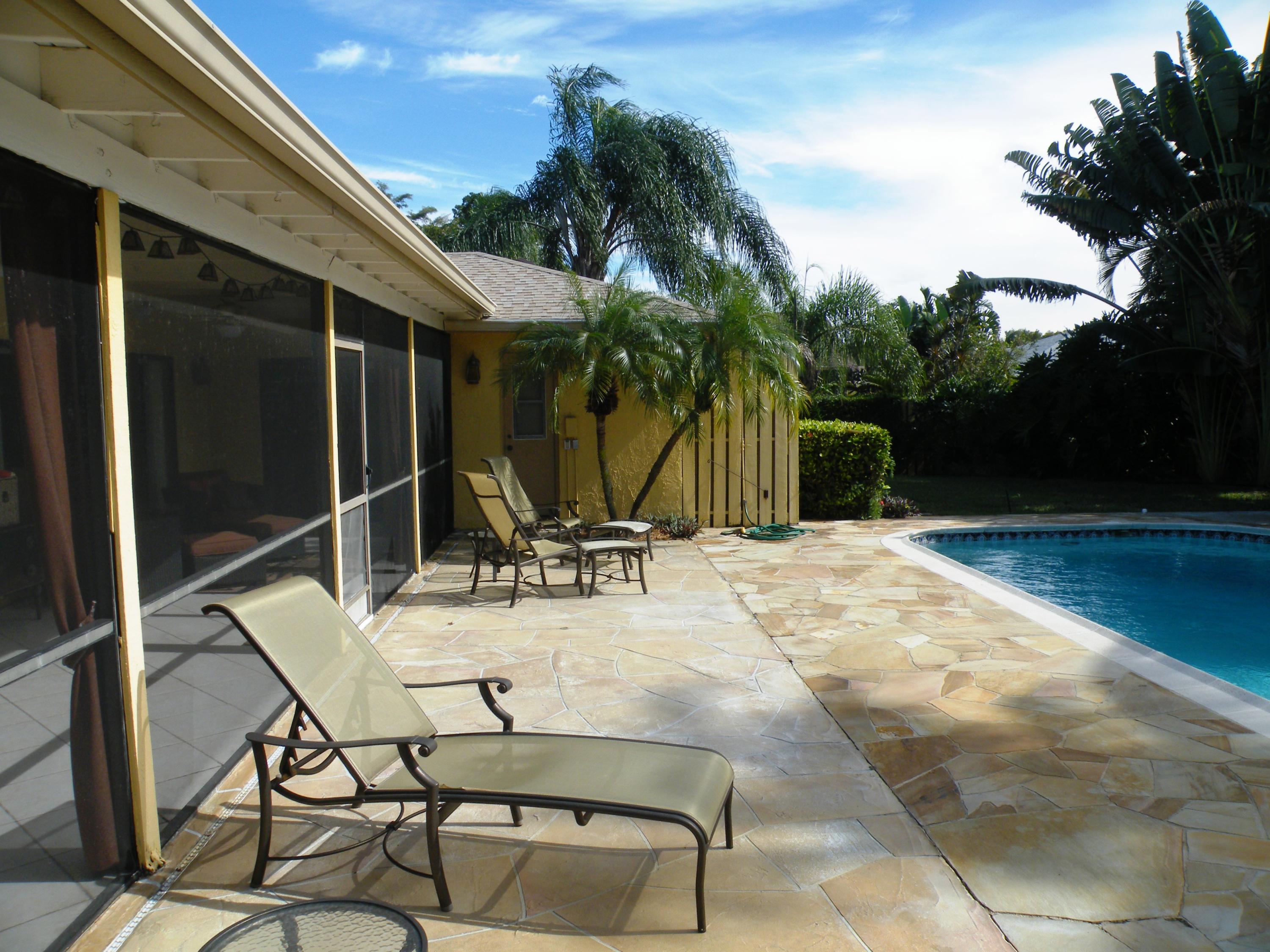 17621 Woodview Terrace Boca Raton, FL 33487 - Photo 12 of 15 113