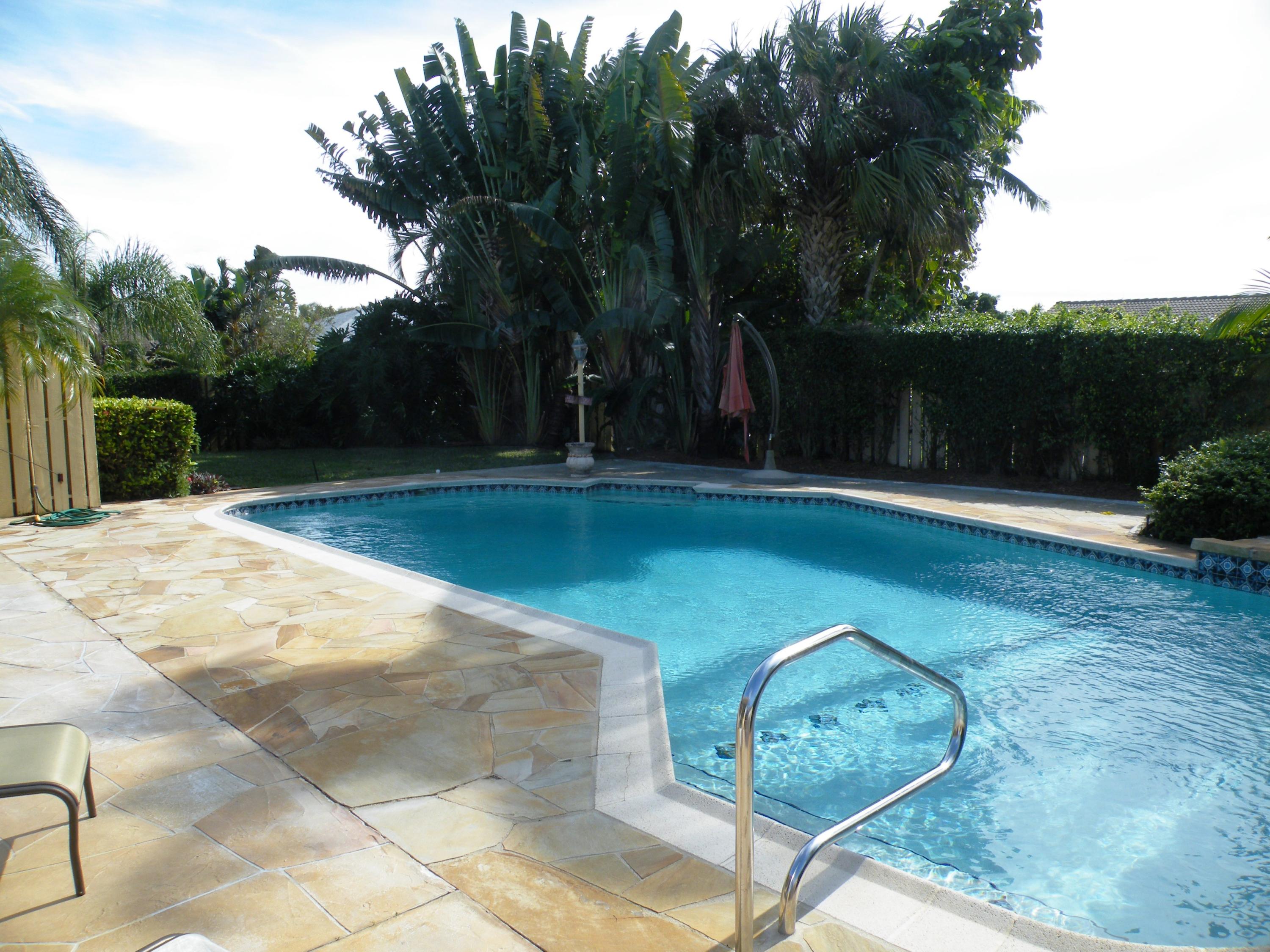17621 Woodview Terrace Boca Raton, FL 33487 - Photo 13 of 15 FRONT
