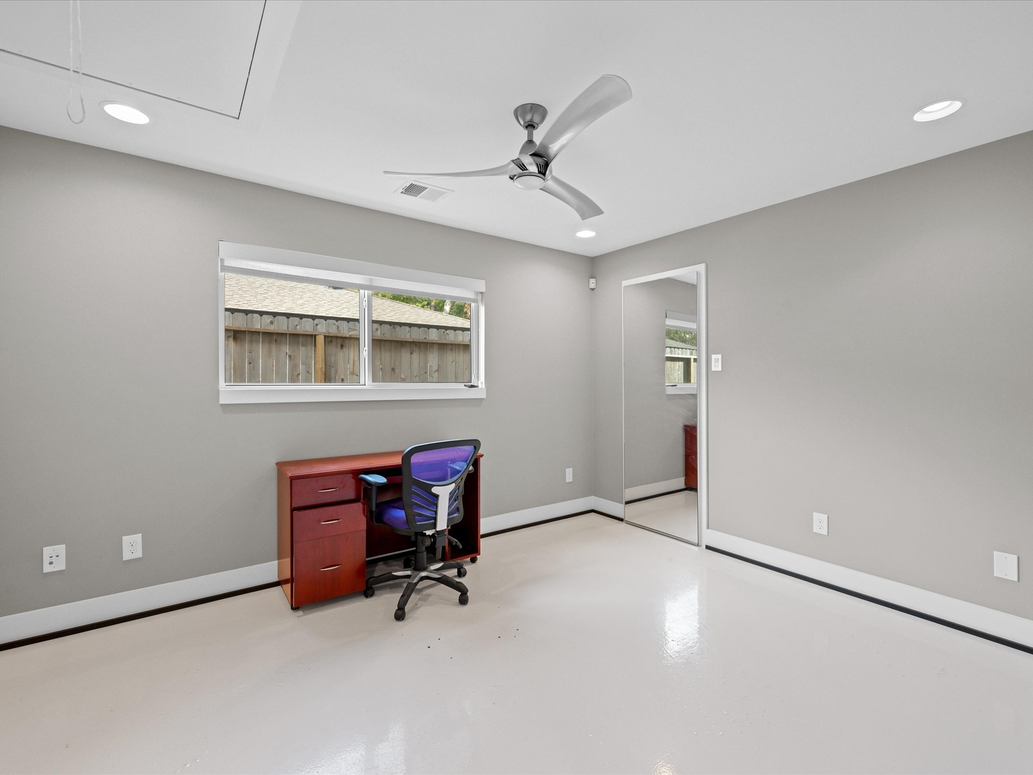 5603 Grape Street Houston, TX 77096 - Photo 27 of 40 a view of workspace with windows