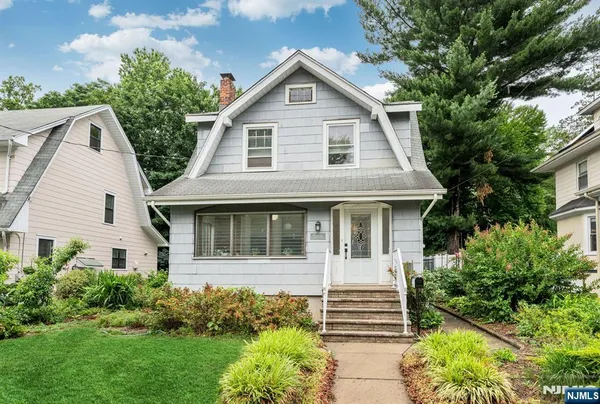 $4,900 | 133 Highwood Avenue, Leonia, NJ 07605