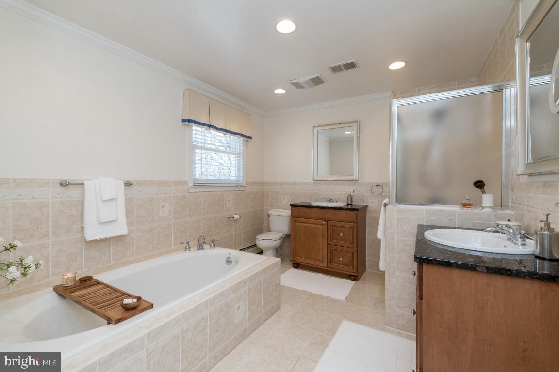 2407 Ravenview Road Lutherville-Timonium, MD 21093 - Photo 30 of 70 Gallery Image 30