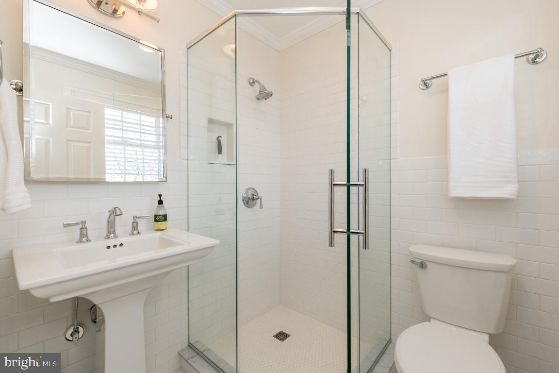 2407 Ravenview Road Lutherville-Timonium, MD 21093 - Photo 35 of 70 Gallery Image 35
