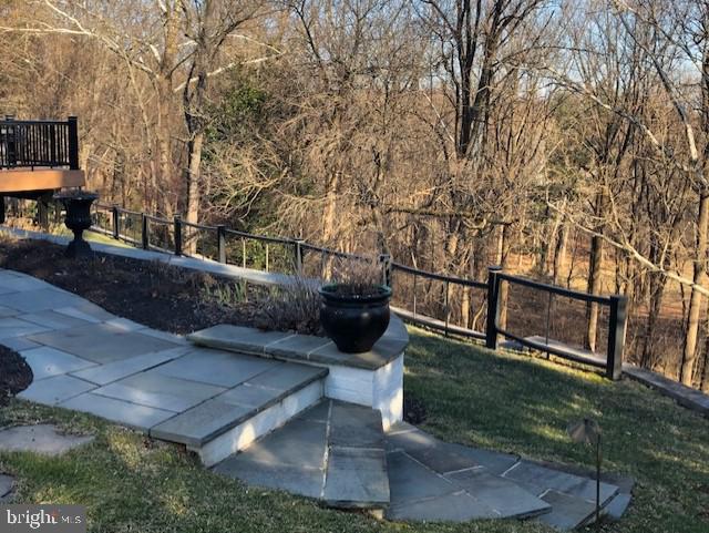2407 Ravenview Road Lutherville-Timonium, MD 21093 - Photo 60 of 70 Gallery Image 60