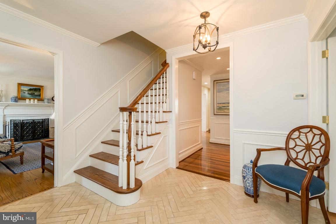 2407 Ravenview Road Lutherville-Timonium, MD 21093 - Photo 7 of 70 Gallery Image 7