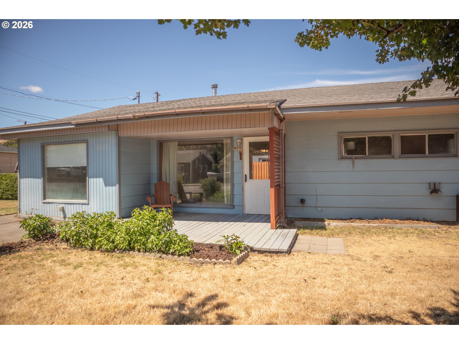 905 Chenowith Loop Road The Dalles, OR 97058 - Photo 1 of 20