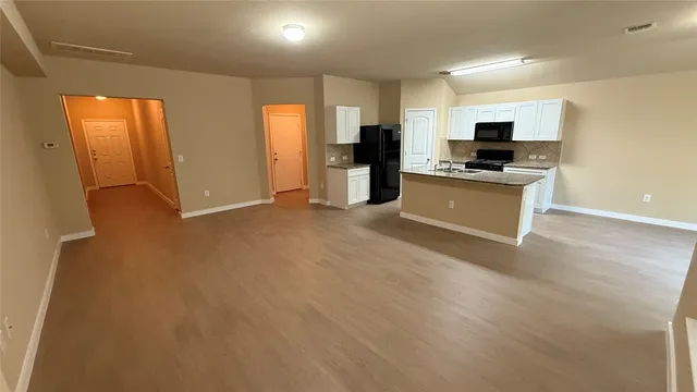 $1,870 | 804 Red Tails Drive, Austin, TX 78725