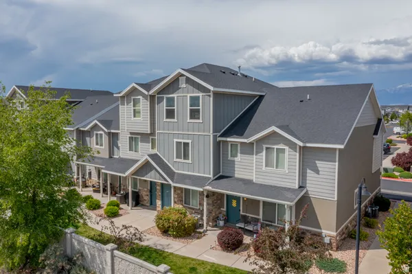 $1,320,000 | 748 East 125 N Street, Vineyard, UT 84059
