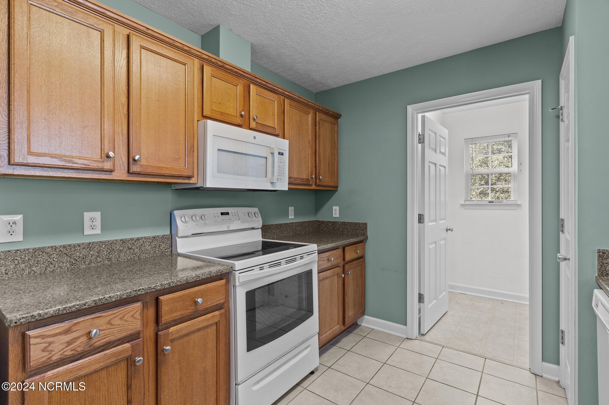 1945 Albemarle Road Southport, NC 28461 - Photo 16 of 40 16-web-or-mls-BTS08407
