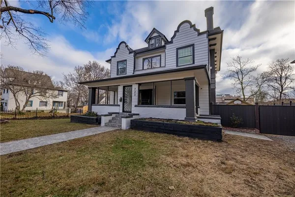 $400,000 | 723 North 9th Street, Kansas City, KS 66101