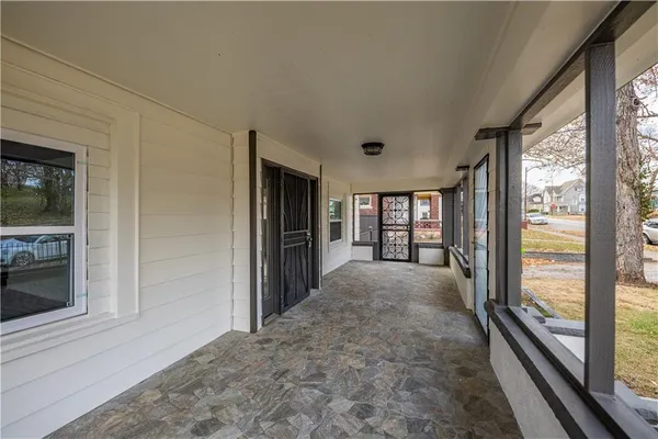 $400,000 | 723 North 9th Street, Kansas City, KS 66101