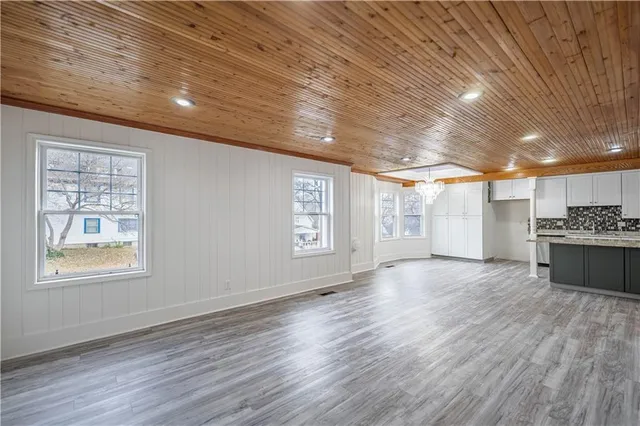 $550,000 | 723 North 9th Street, Kansas City, KS 66101