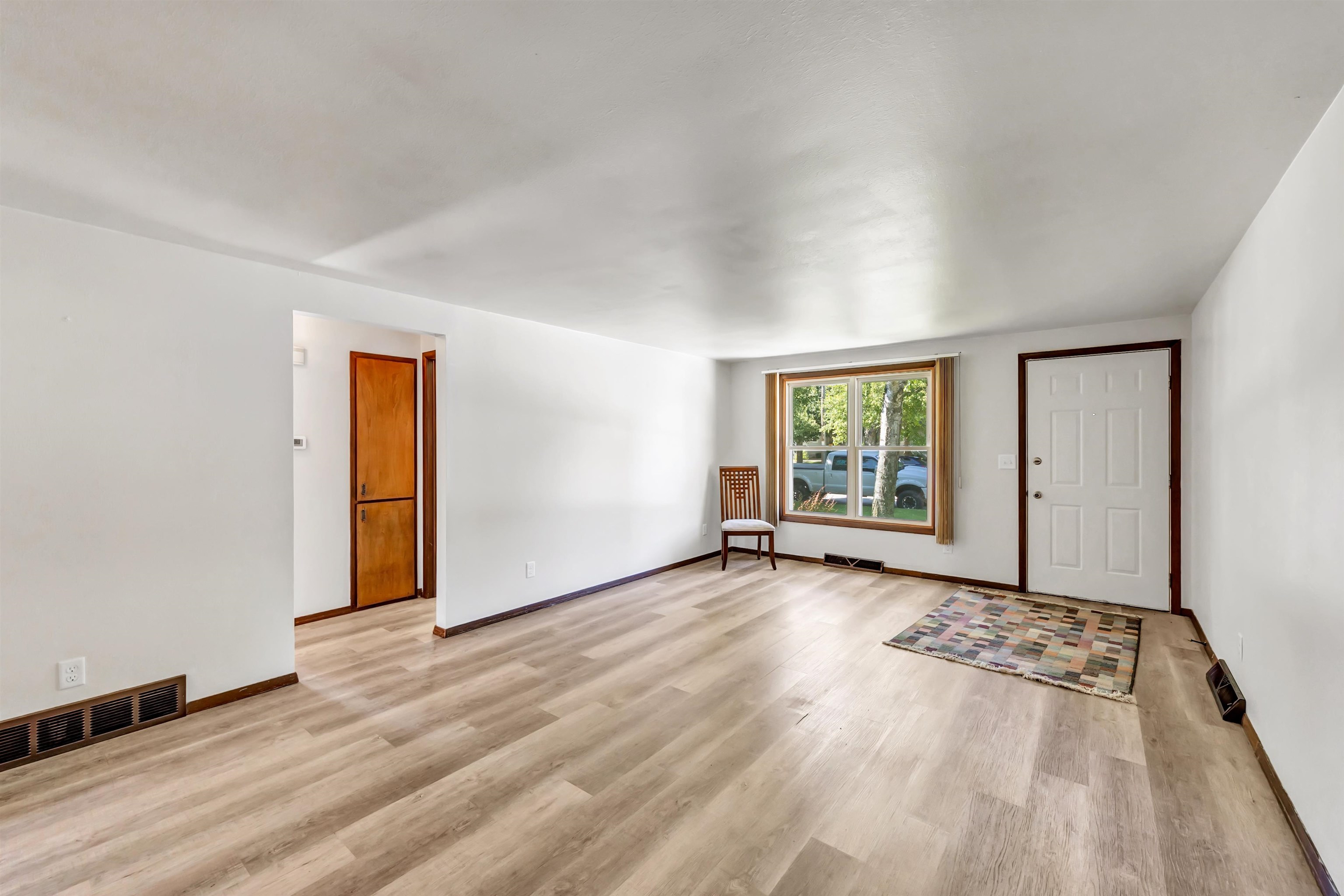 1827 Cormier Road Green Bay, WI 54313 - Photo 13 of 30