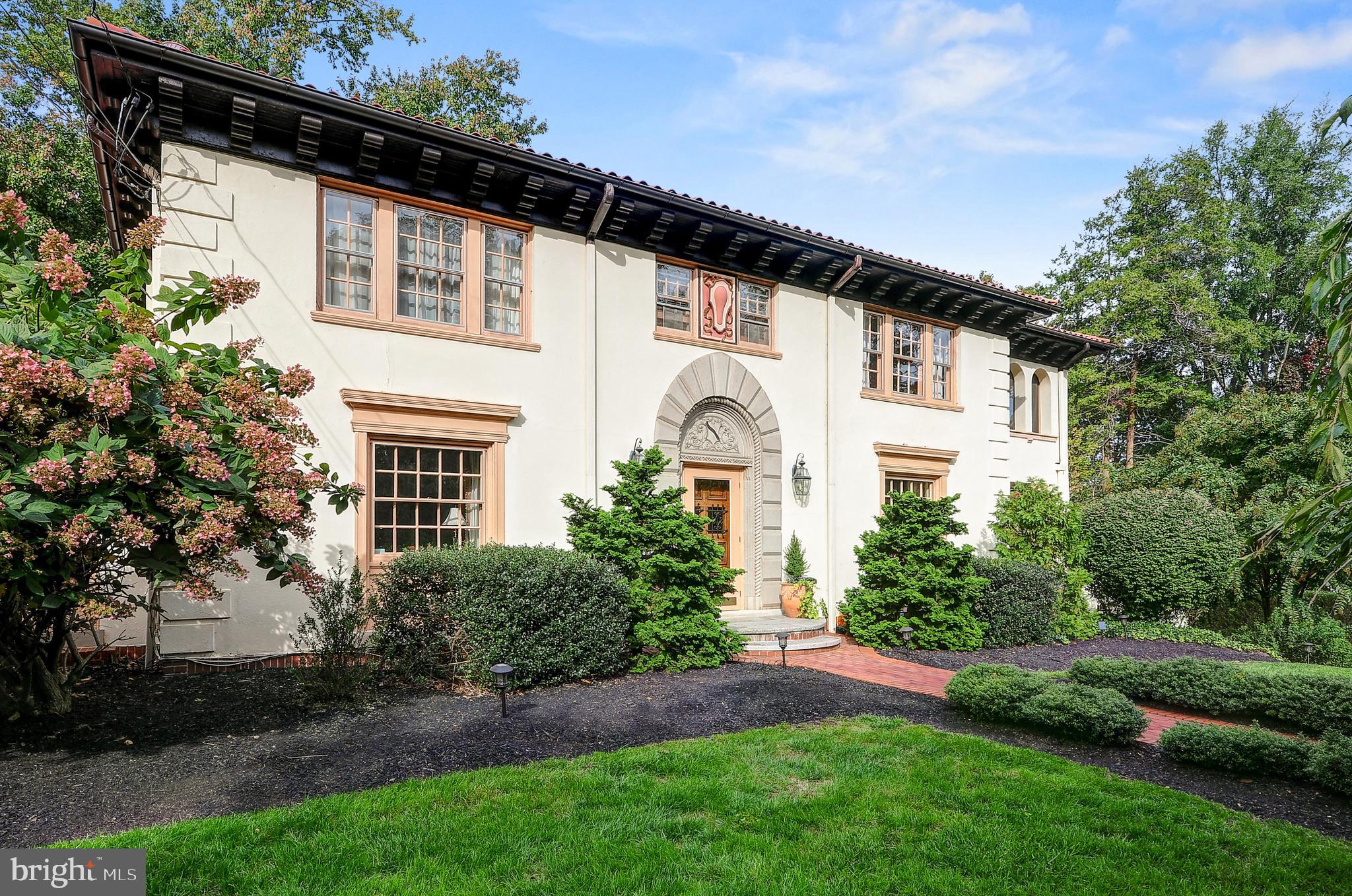 102 Tower Circle Yardley, PA 19067 - Photo 2 of 54