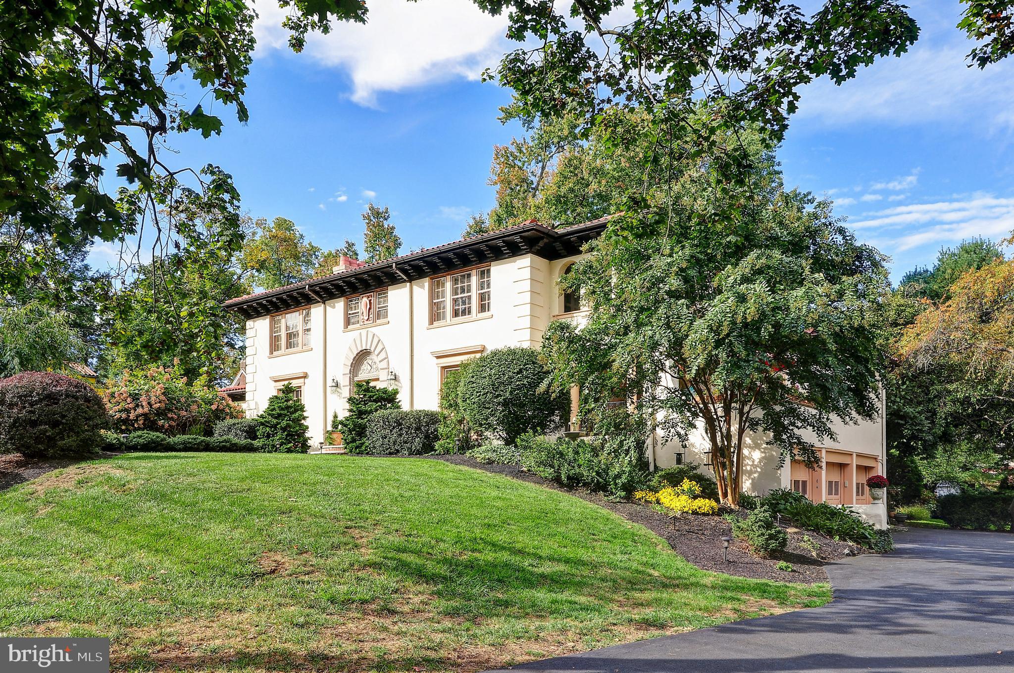 102 Tower Circle Yardley, PA 19067 - Photo 3 of 54