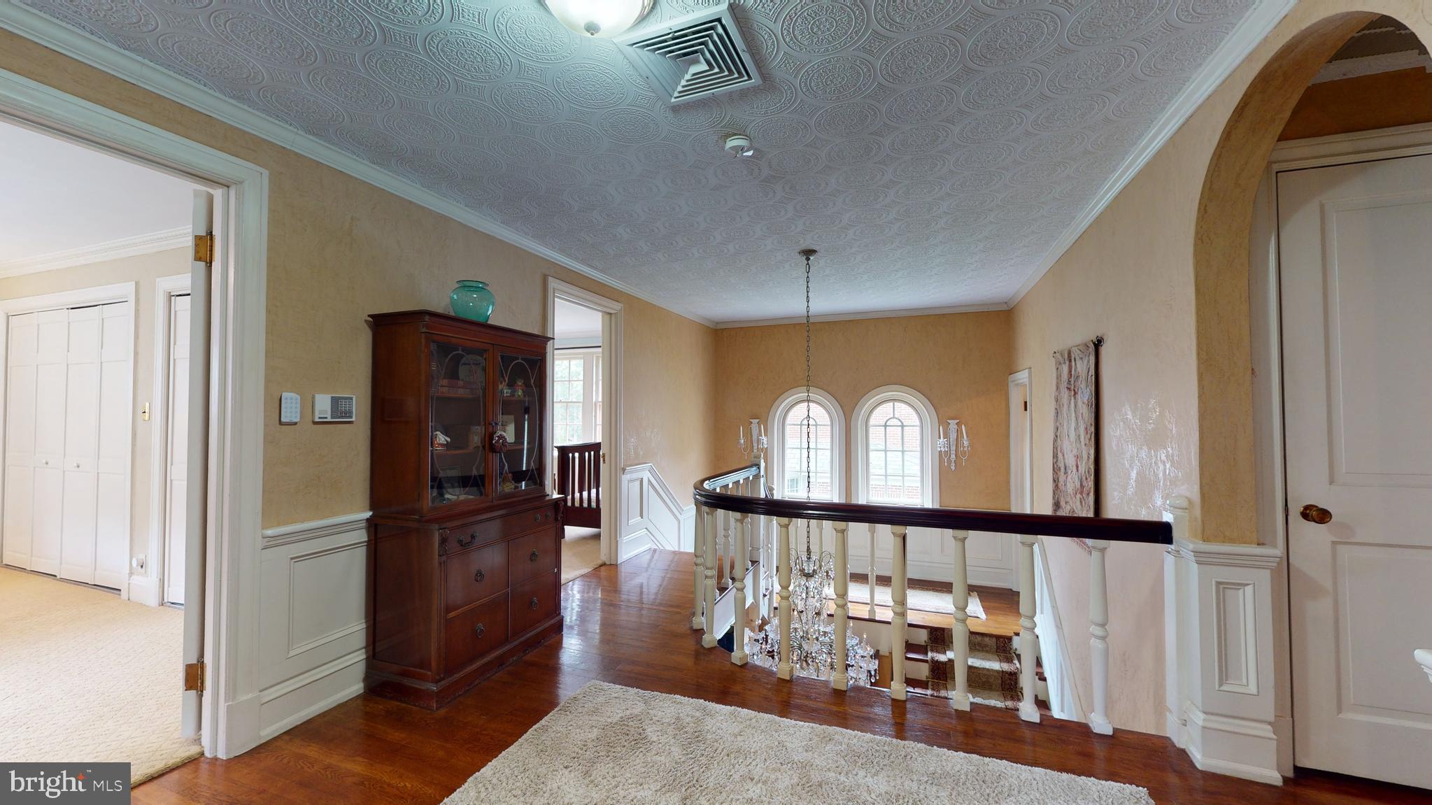 102 Tower Circle Yardley, PA 19067 - Photo 23 of 54